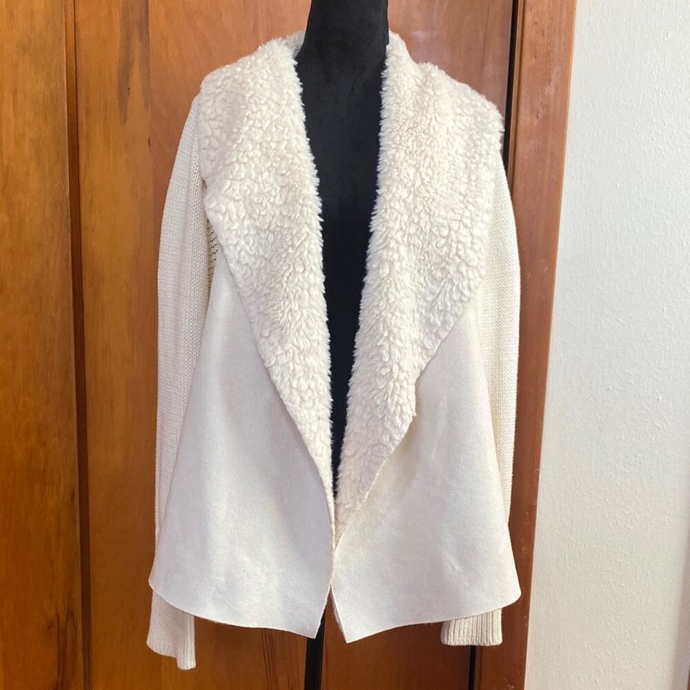 H by Halston Cream Textured Open Cardigan P2P 22” Glam Boho Ski Bunny Mountain